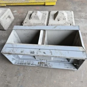 Little Grey Block Mould with the divider installed