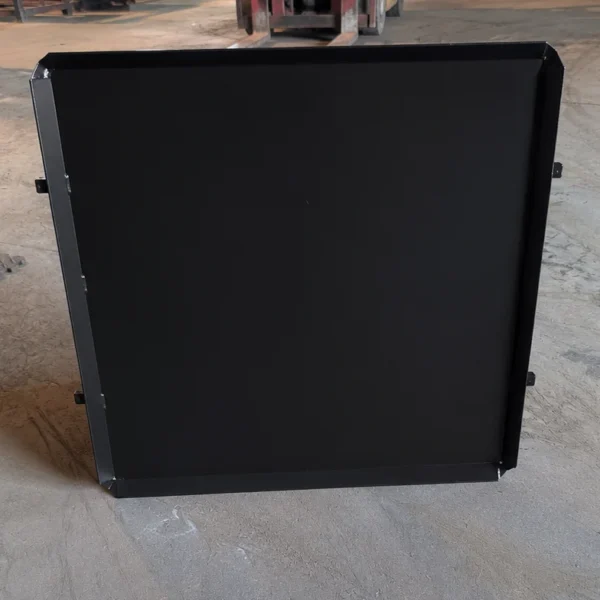 Black block mould divider plate